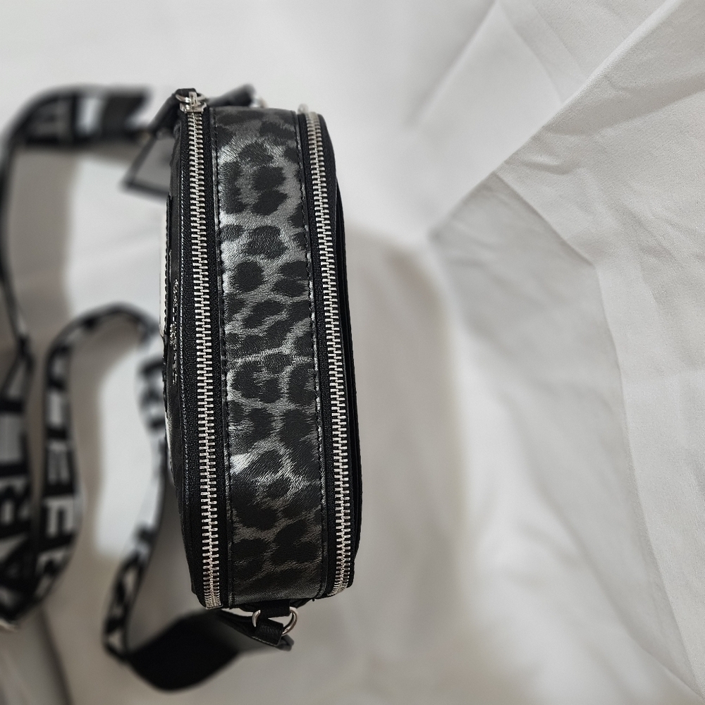 NWT Karl Lagerfeld Paris Maybelle Crossbody Camera Style Bag Leopa - Picture 4 of 9